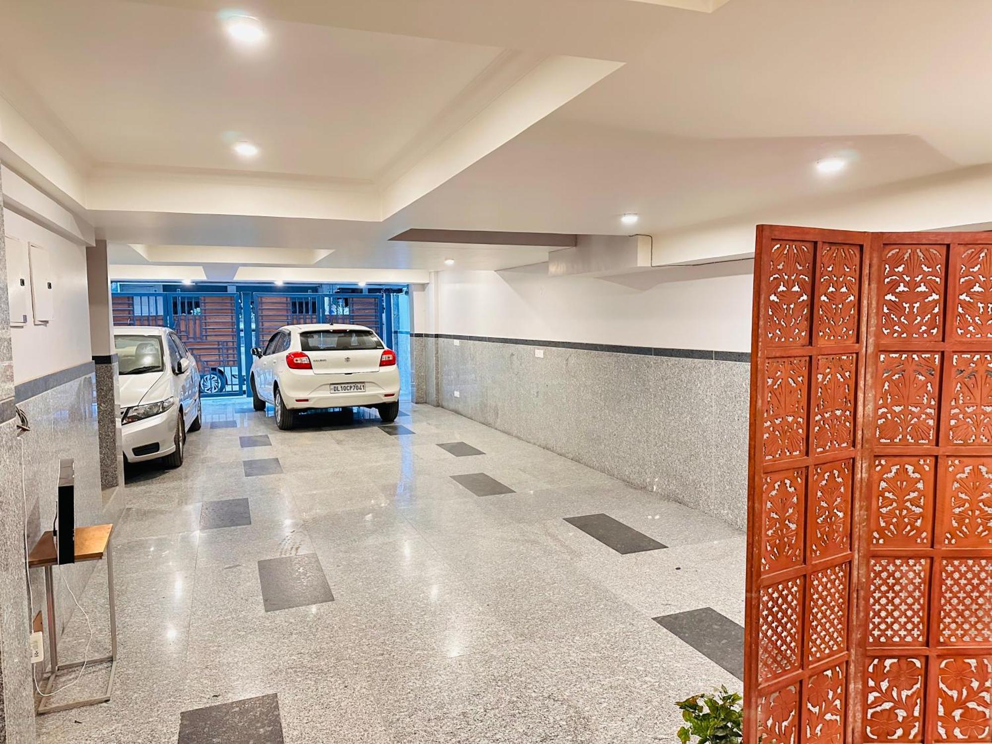 Hotel Gianmala Residency South Extension Near Aiims Delhi Yeni Delhi Dış mekan fotoğraf