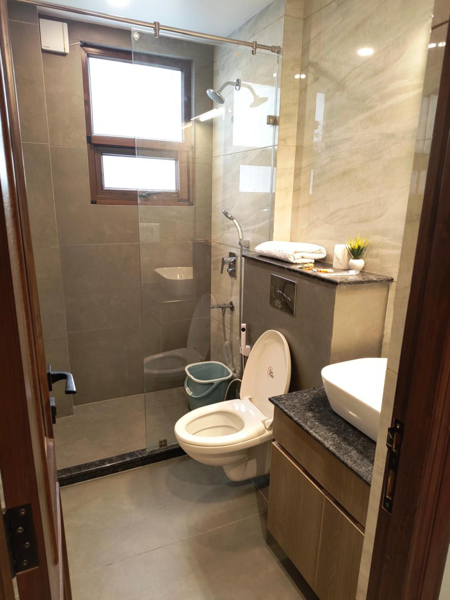 Hotel Gianmala Residency South Extension Near Aiims Delhi Yeni Delhi Dış mekan fotoğraf