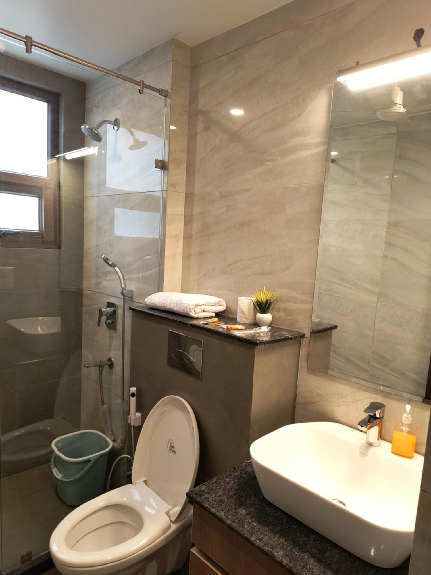 Hotel Gianmala Residency South Extension Near Aiims Delhi Yeni Delhi Dış mekan fotoğraf