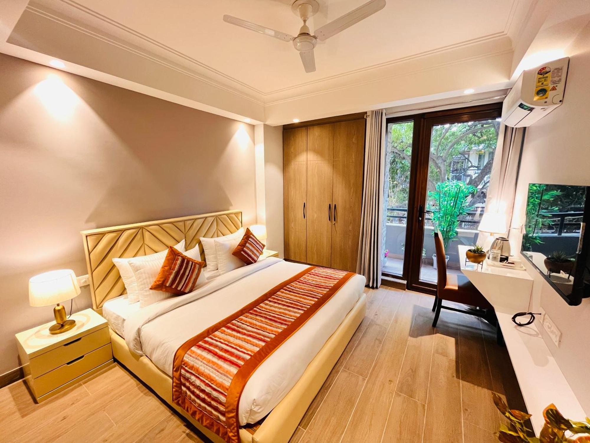 Hotel Gianmala Residency South Extension Near Aiims Delhi Yeni Delhi Dış mekan fotoğraf