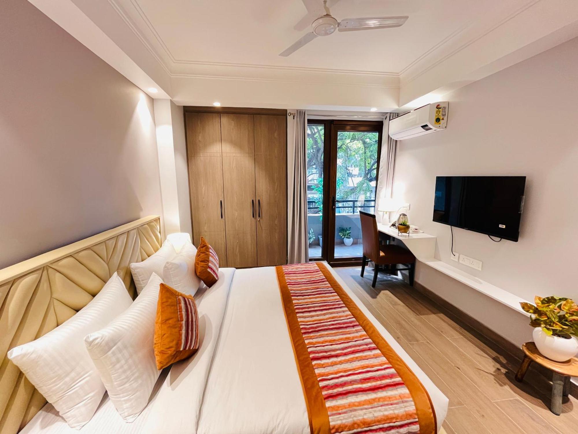 Hotel Gianmala Residency South Extension Near Aiims Delhi Yeni Delhi Dış mekan fotoğraf
