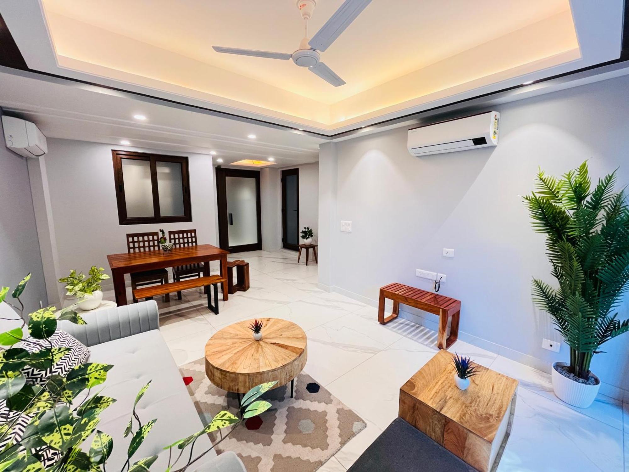 Hotel Gianmala Residency South Extension Near Aiims Delhi Yeni Delhi Dış mekan fotoğraf
