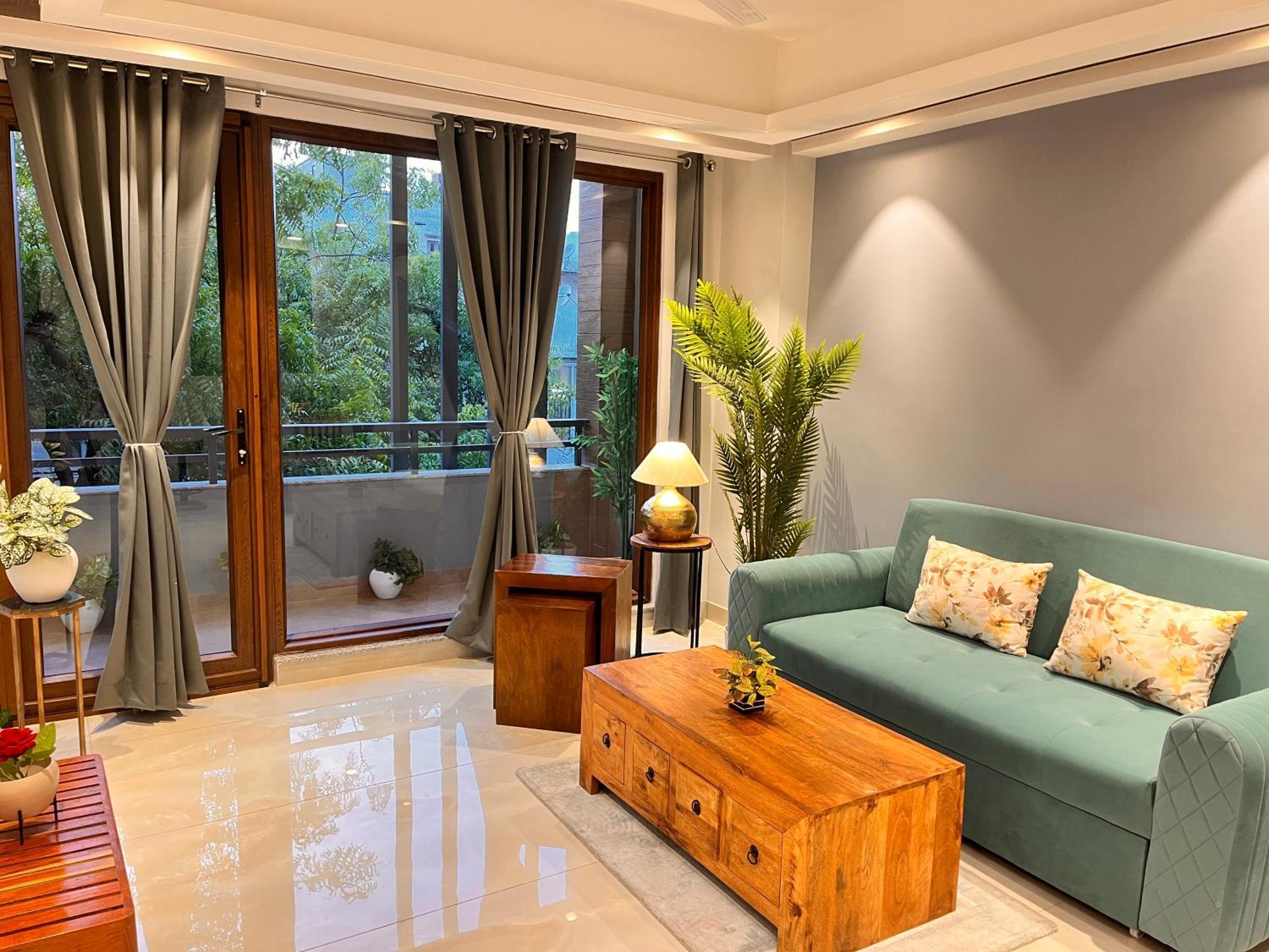Hotel Gianmala Residency South Extension Near Aiims Delhi Yeni Delhi Dış mekan fotoğraf
