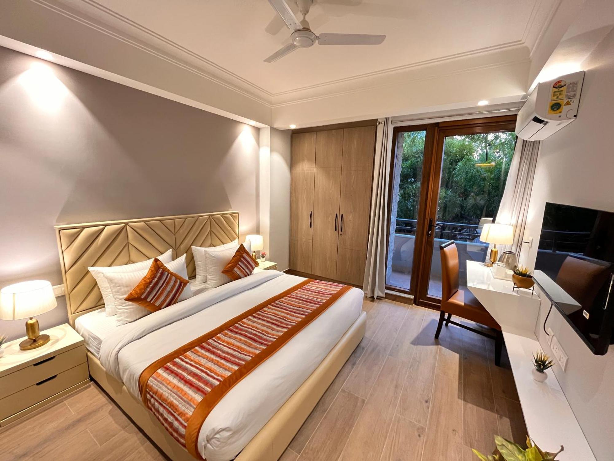 Hotel Gianmala Residency South Extension Near Aiims Delhi Yeni Delhi Dış mekan fotoğraf