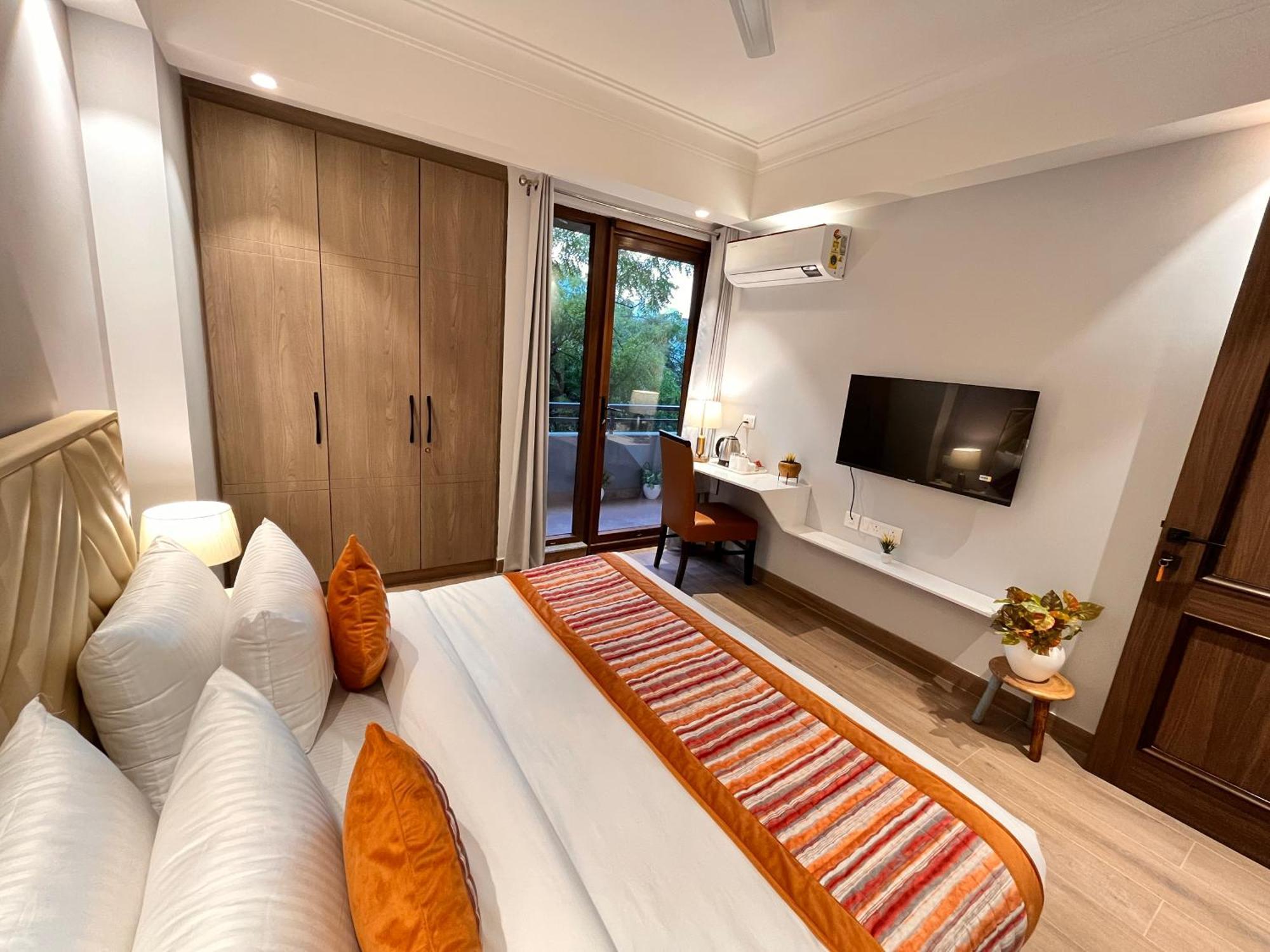 Hotel Gianmala Residency South Extension Near Aiims Delhi Yeni Delhi Dış mekan fotoğraf