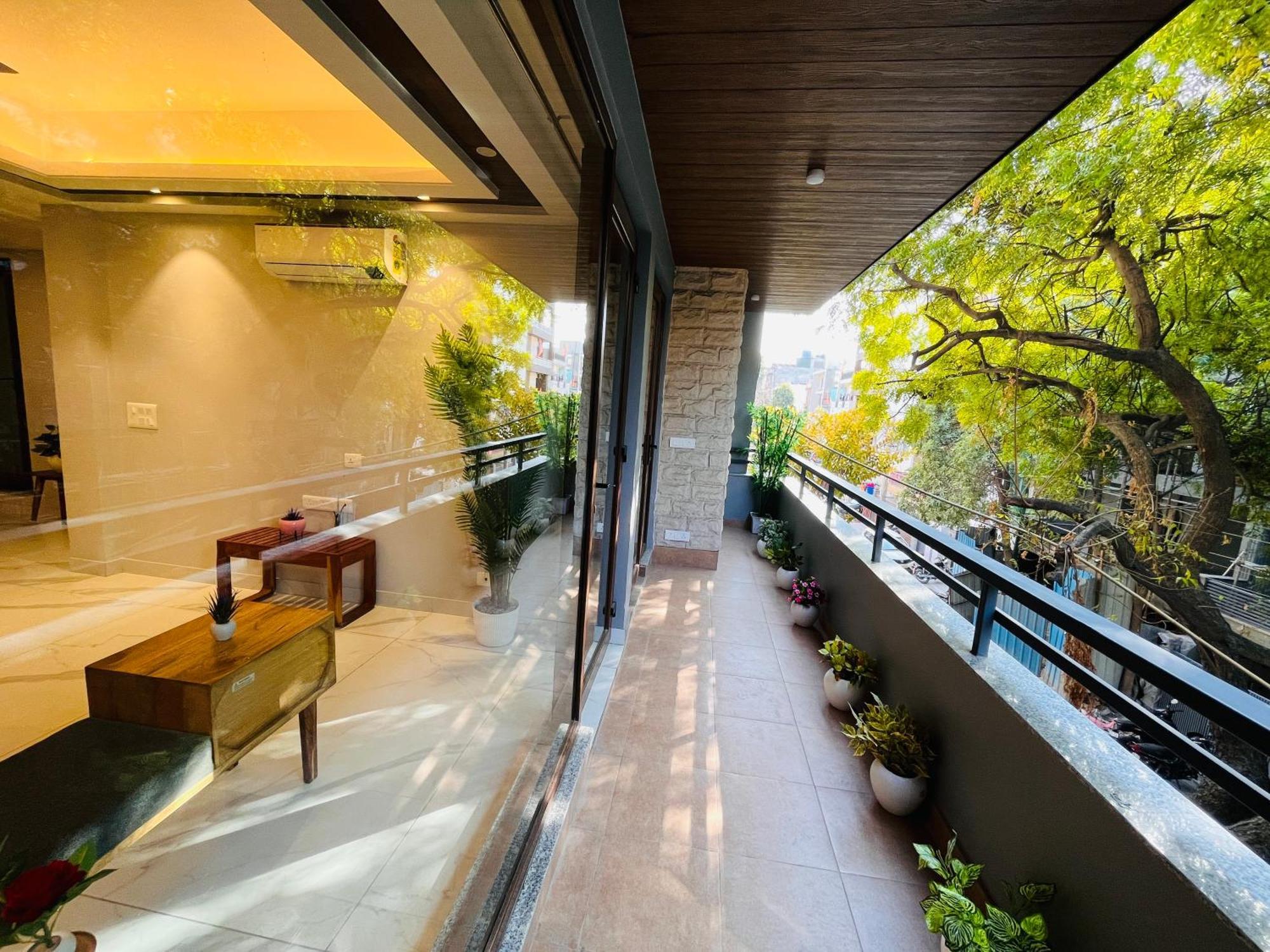 Hotel Gianmala Residency South Extension Near Aiims Delhi Yeni Delhi Dış mekan fotoğraf