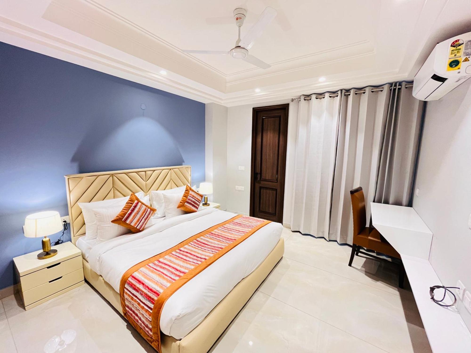 Hotel Gianmala Residency South Extension Near Aiims Delhi Yeni Delhi Dış mekan fotoğraf