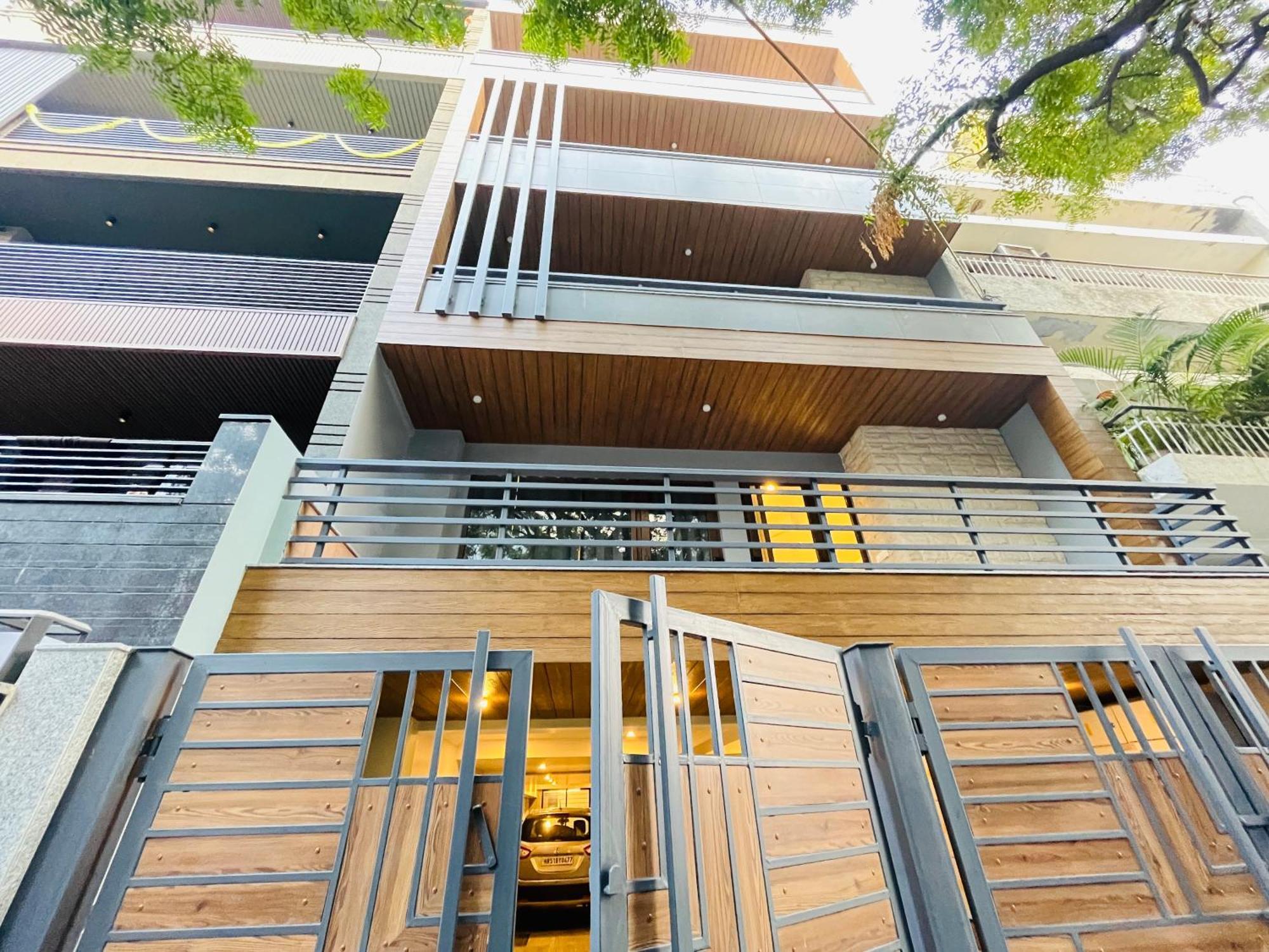 Hotel Gianmala Residency South Extension Near Aiims Delhi Yeni Delhi Dış mekan fotoğraf